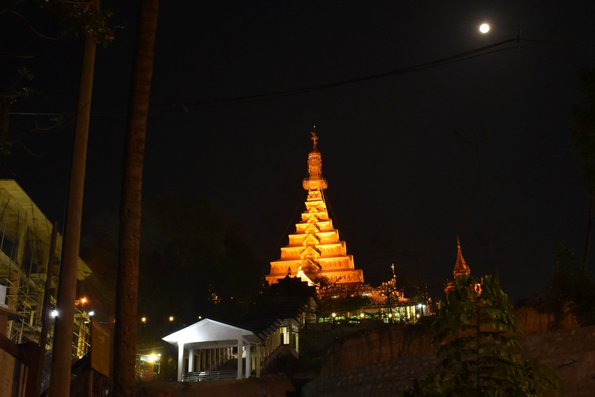Mahamyatmuni pagoda