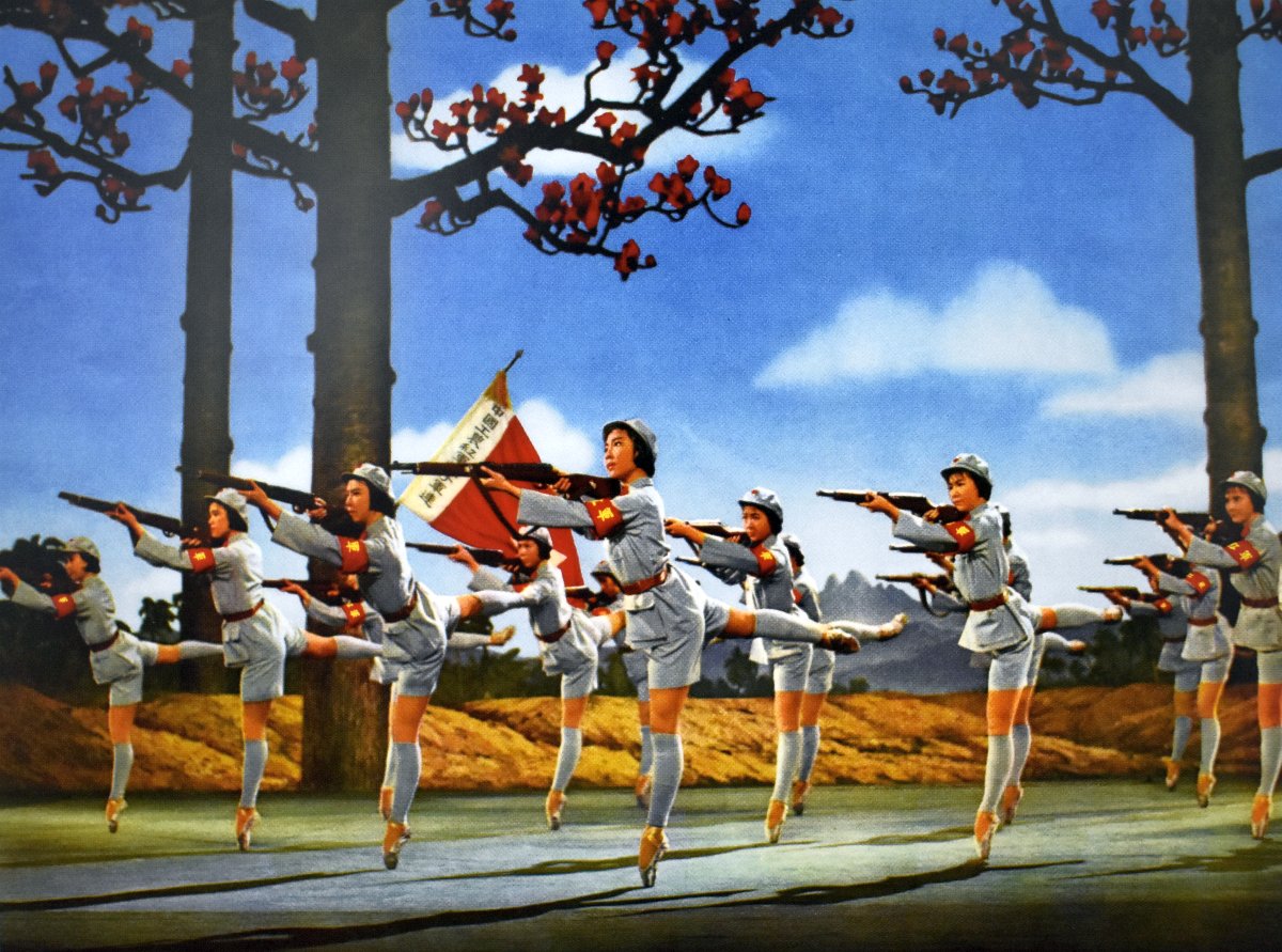 Army ballet: Chinese women can dance and fight