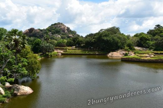 Kaludiya Pokuna - Dark Water Pond